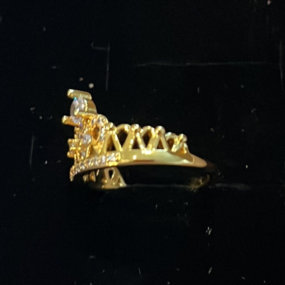 Gold Crown Ring - Picture 2 of 3